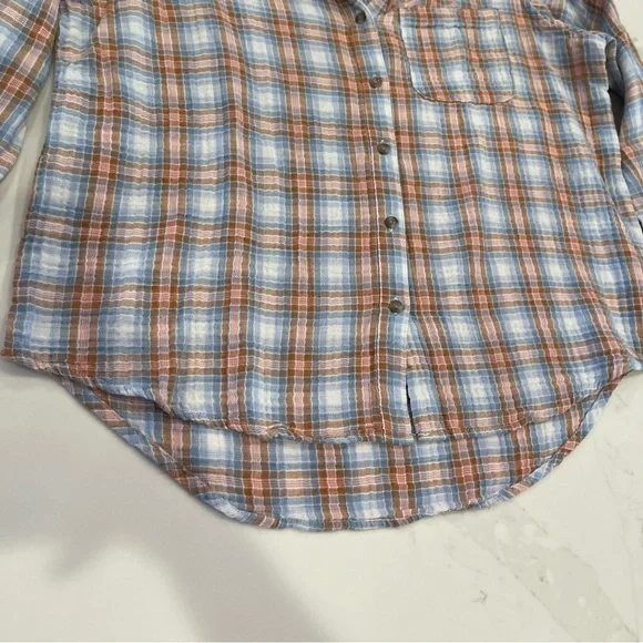 Universal Thread blue & orange lightweight button down shirt - Picture 5 of 15